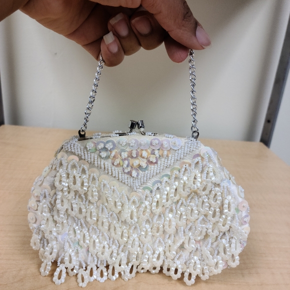 SOLD Vintage Iridescent Sequined & Beaded Handbag - Picture 4 of 5